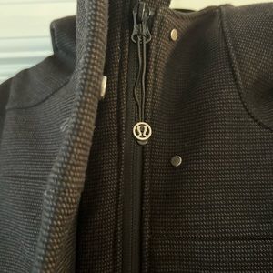 Women’s Lulu Lemon Jacket